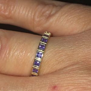 Purple stone gold band ring
